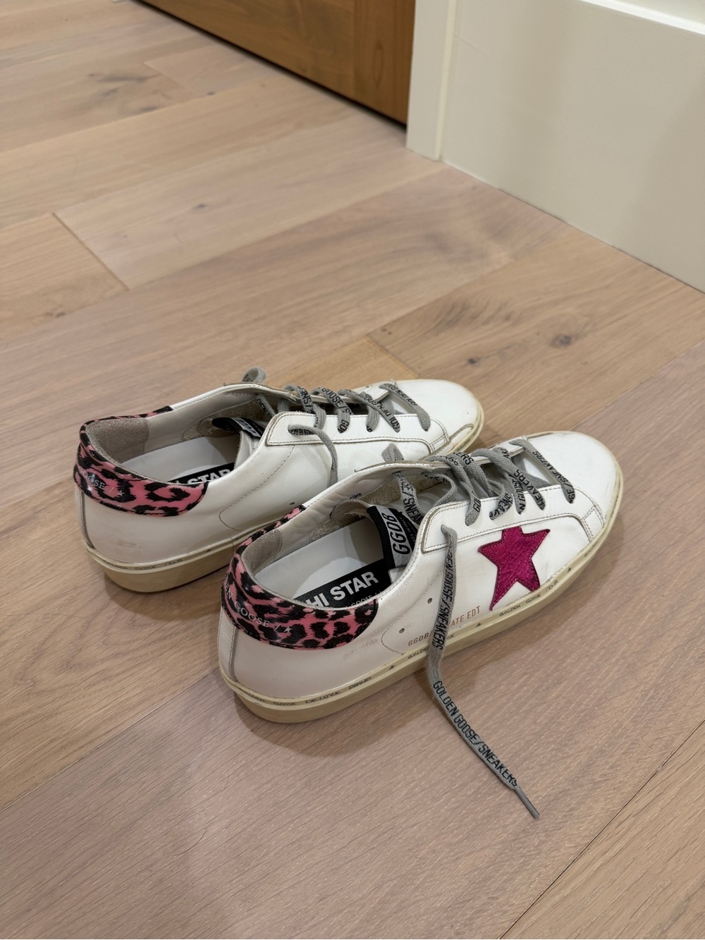 Golden Goose White Leather Sneakers with Pink Star and Pink Leopard Heel Tab